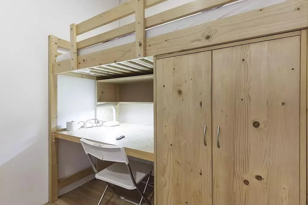 Loftbed Room Within A Lavender Walk Up Apartment For Locals, Pr, Ep, Sp Holders Only, Not Hotel Tourists シンガポール