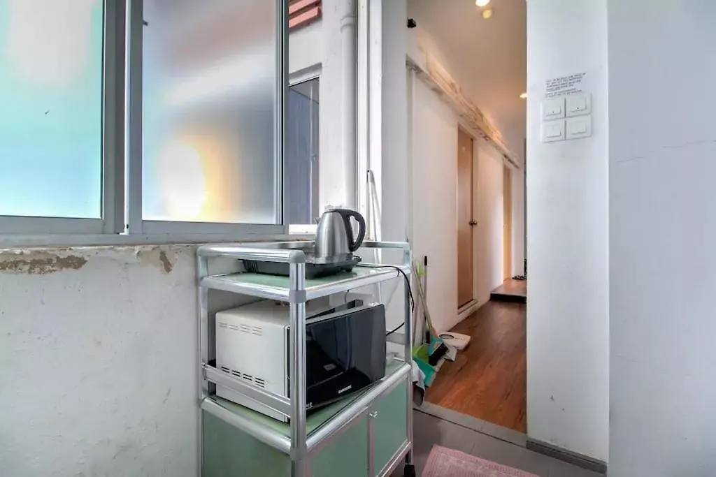 Loftbed Room Within A Lavender Walk Up Apartment For Locals, Pr, Ep, Sp Holders Only, Not Hotel Tourists シンガポール シンガポール