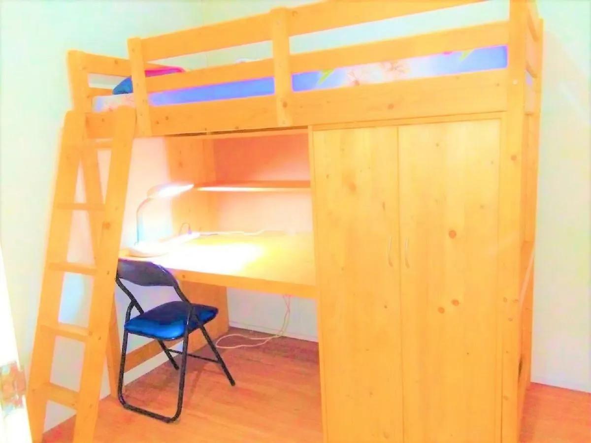 Lavender Walk-Up: Local & PR Loft Apartment Singapore 0*,  Singapore